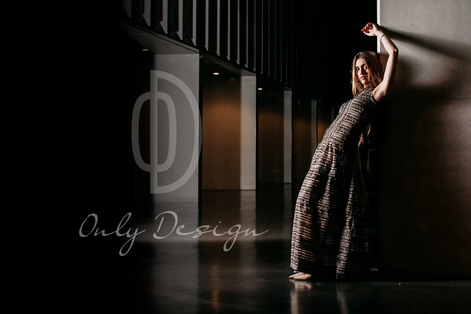 Vestido dise&ntilde;ado por Vanessa M&eacute;ndez de Only Design. Alta Costura y Moda Sostenible.